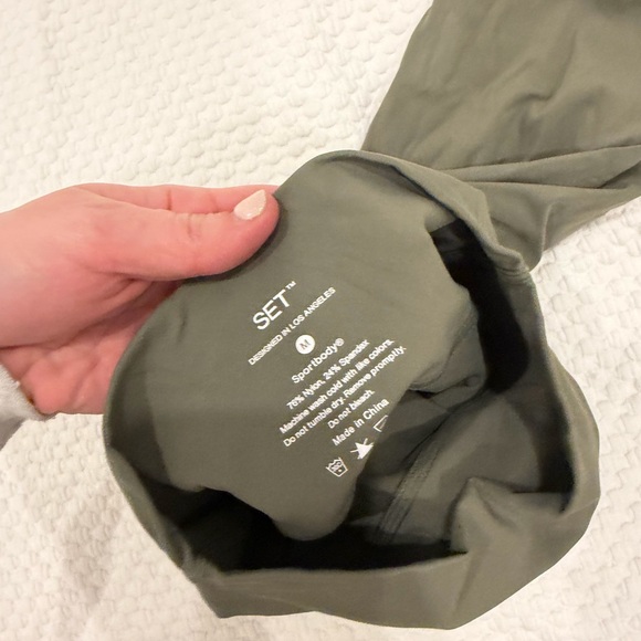 Green Set Active Set - Picture 5 of 5